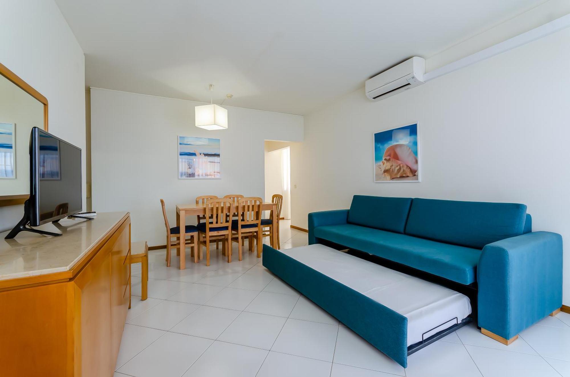 Oferta Especial - Apartamento com 2 Quartos e Vista Mar