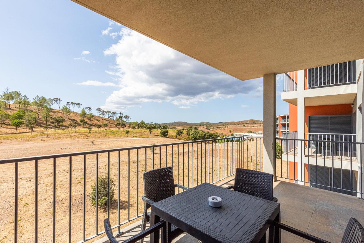 Apartamento com 3 Quartos