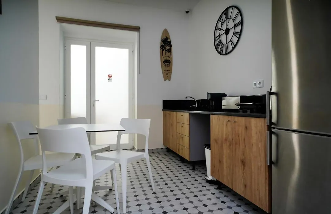 Alameda Guesthouse by Boutique Taipas Garagem para motos-1
